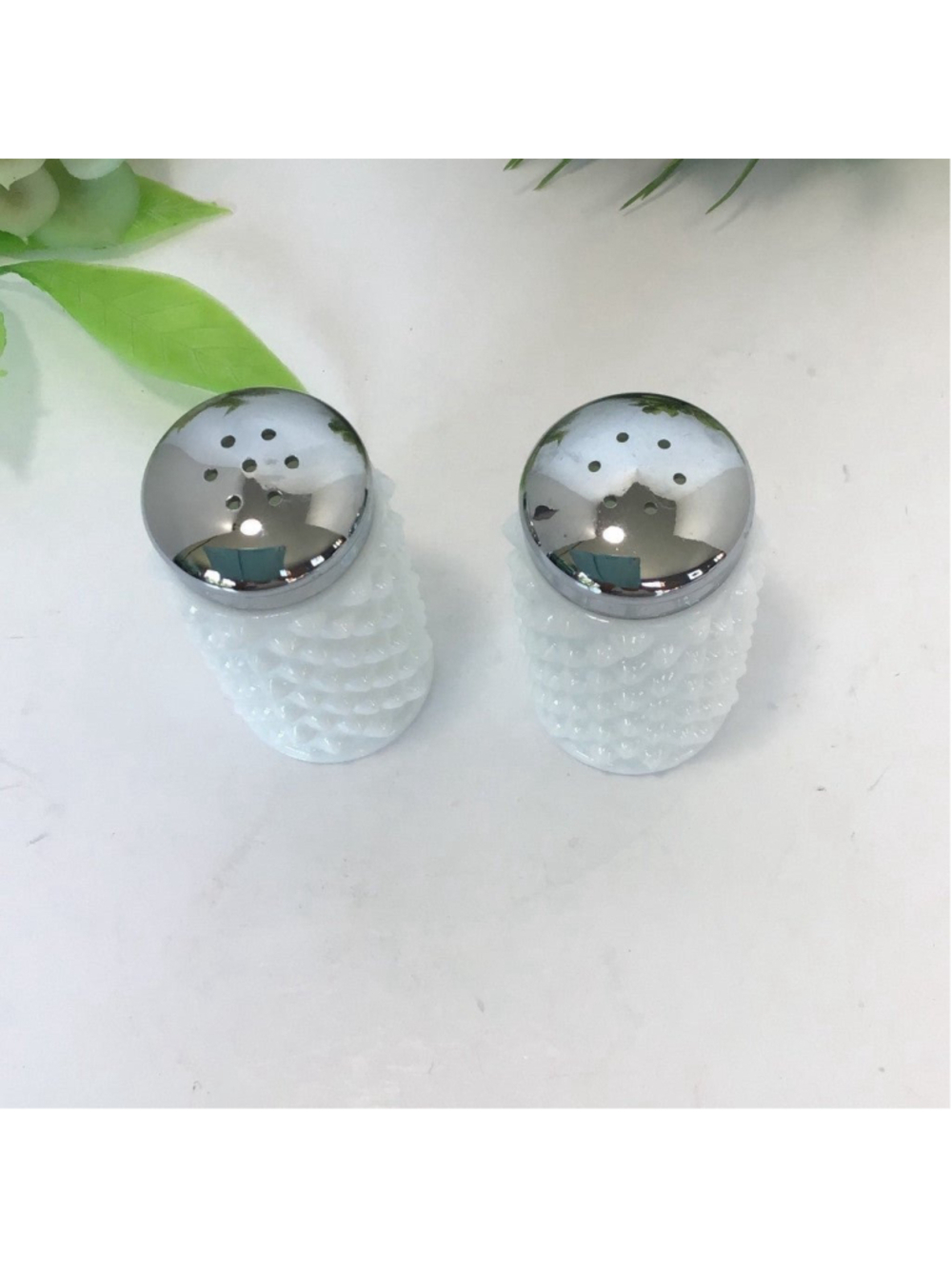 Vintage Fenton Hobnail Salt and Pepper - Picture 2 of 6